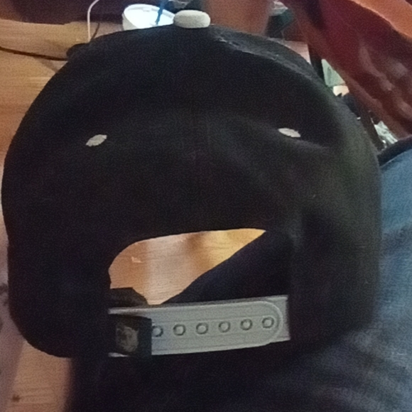 Snapback - Picture 2 of 2
